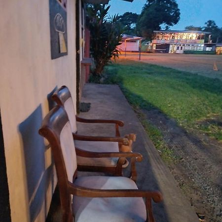 Villa Casa Artavia à Tortuguero Extérieur photo